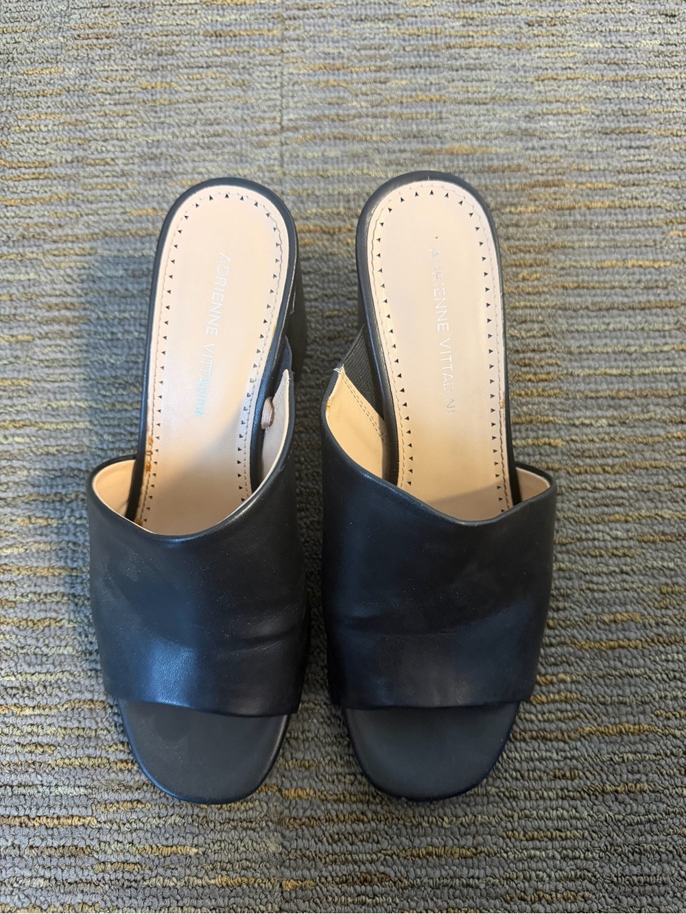 Adrienne Vittadini Black Leather Heeled Sandals Size 8